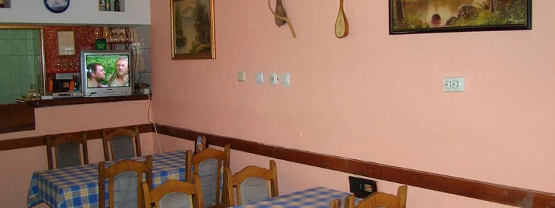 Mala Iskra pozadina