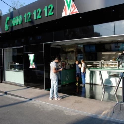V 12 Food Factory-1