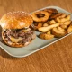 Ezoterija Burger + Wedges Obrok