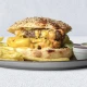 Dupli Burger sa sirom obrok