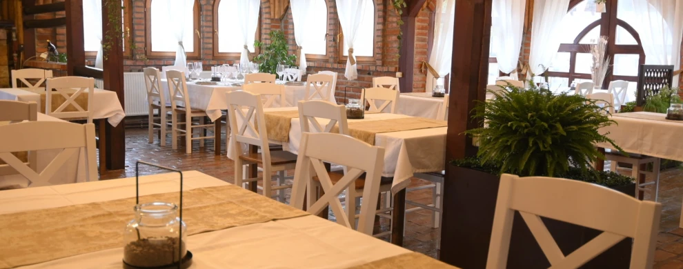 Restoran GT River-0