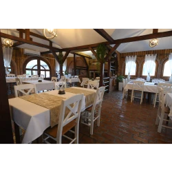 Restoran GT River-2