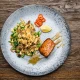 Kinoa & Grilovani Losos Salata